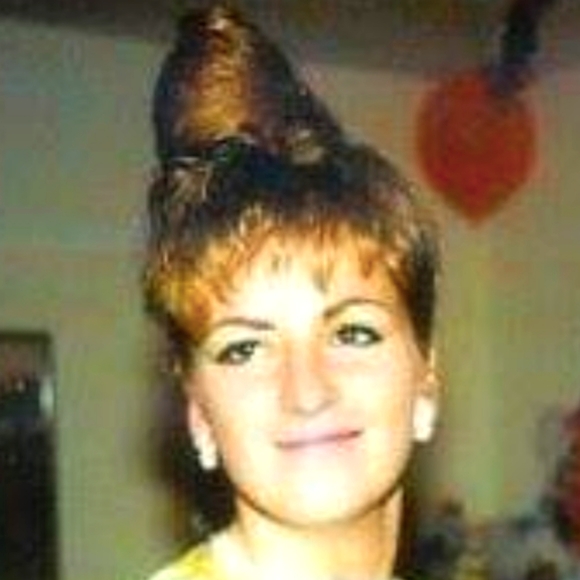 @blingbuzz❣️ POSH AMBASSADOR ❣️ - Picture 1 of 6